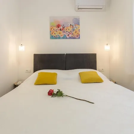 Apartamento Sylvia Center *